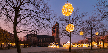 Lichterwelt auf dem Domplatz ©Uwe Graf adobe.stock.com